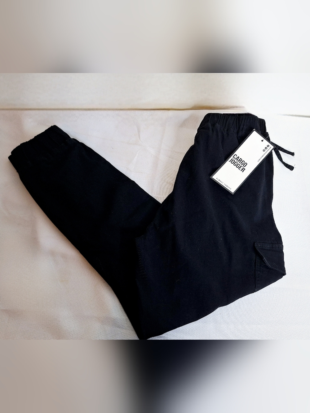 NWT Almost Famous "The Jogger & Cargo Combo" Preppy core cargo jogger.
